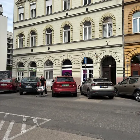 Positive Vibes-home Close To The Danube 부다페스트